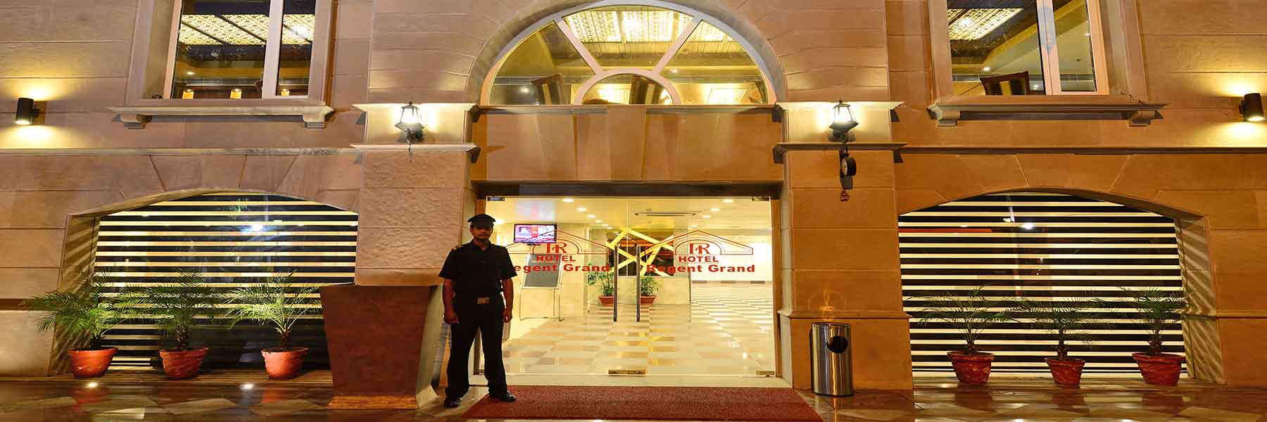 Hotel Regent Entrence